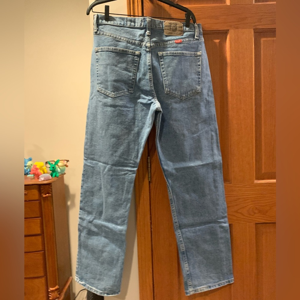 Wrangler Men's Straight Jeans in Light Blue. 33x30. 100% Cotton - Picture 3 of 6